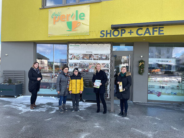 Treue Auftraggeberin und Spenderin