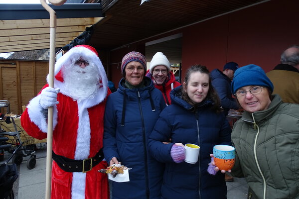 Nikolausbesuch in der Lebenshilfe-Werkst&auml;tte Bad Ischl sorgte f&uuml;r Begeisterung