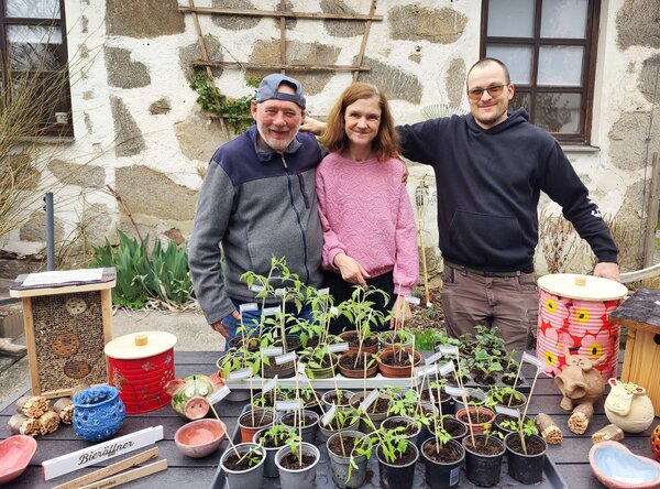 Caf&eacute; und Pflanzerlmarkt in der Lebenshilfe-Werkst&auml;tte